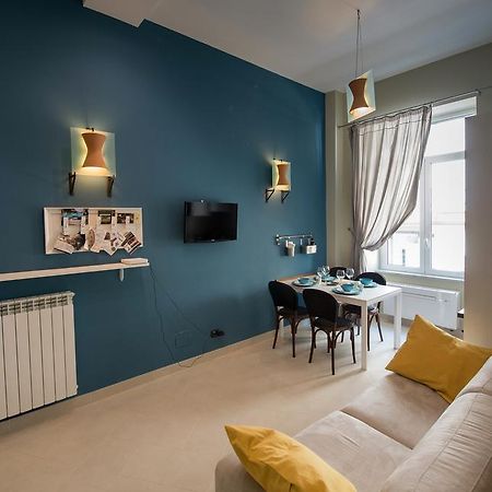Duomo Regina Apartments Наполи Екстериор снимка
