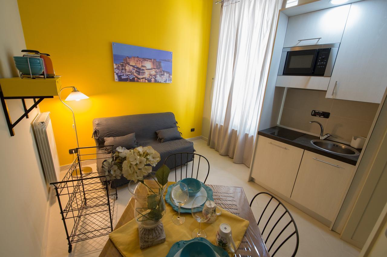 Duomo Regina Apartments Наполи Екстериор снимка